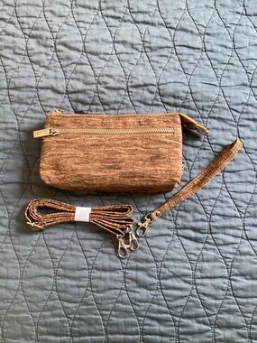 Never used Dzolik cork double pouch